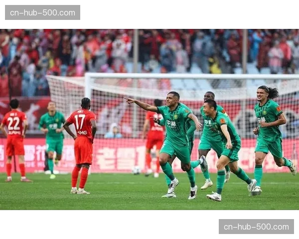 重庆铜梁龙对武汉三镇升班马对决,外援质量与战术执行力考量 重庆铜梁龙对武汉三镇升班马对决,外援质量与战术执行力考量